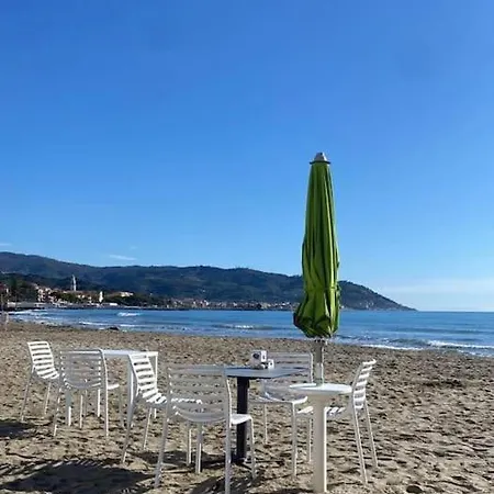 Residenza Panorama Con Vista Sul Golfo Dianese! 公寓 迪亚诺马里纳