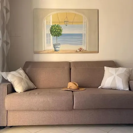 Lägenhet Residenza Panorama Con Vista Sul Golfo Dianese!